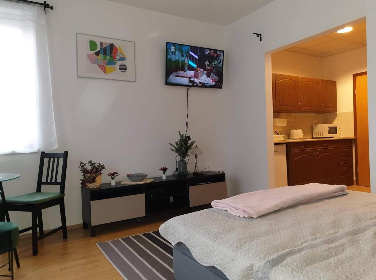 Relax Apartman Veresegyház Eksteriør billede